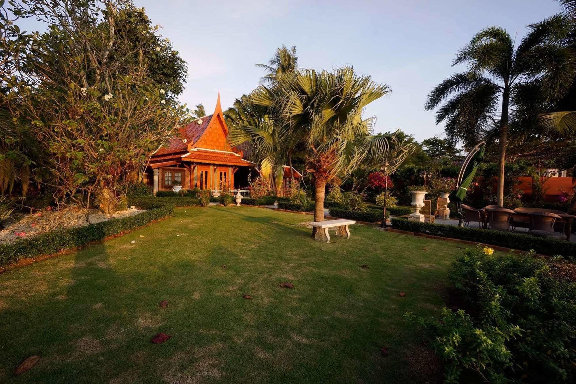 Baan Sang Pathum Hotel Rawai Екстериор снимка