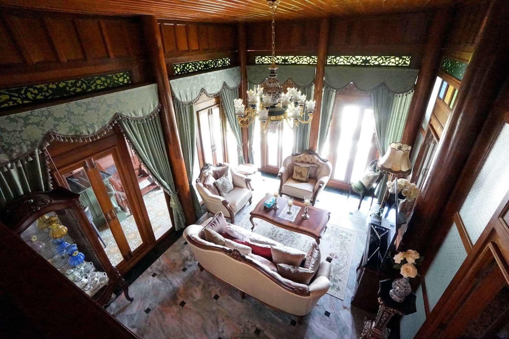 Baan Sang Pathum Hotel Rawai Екстериор снимка